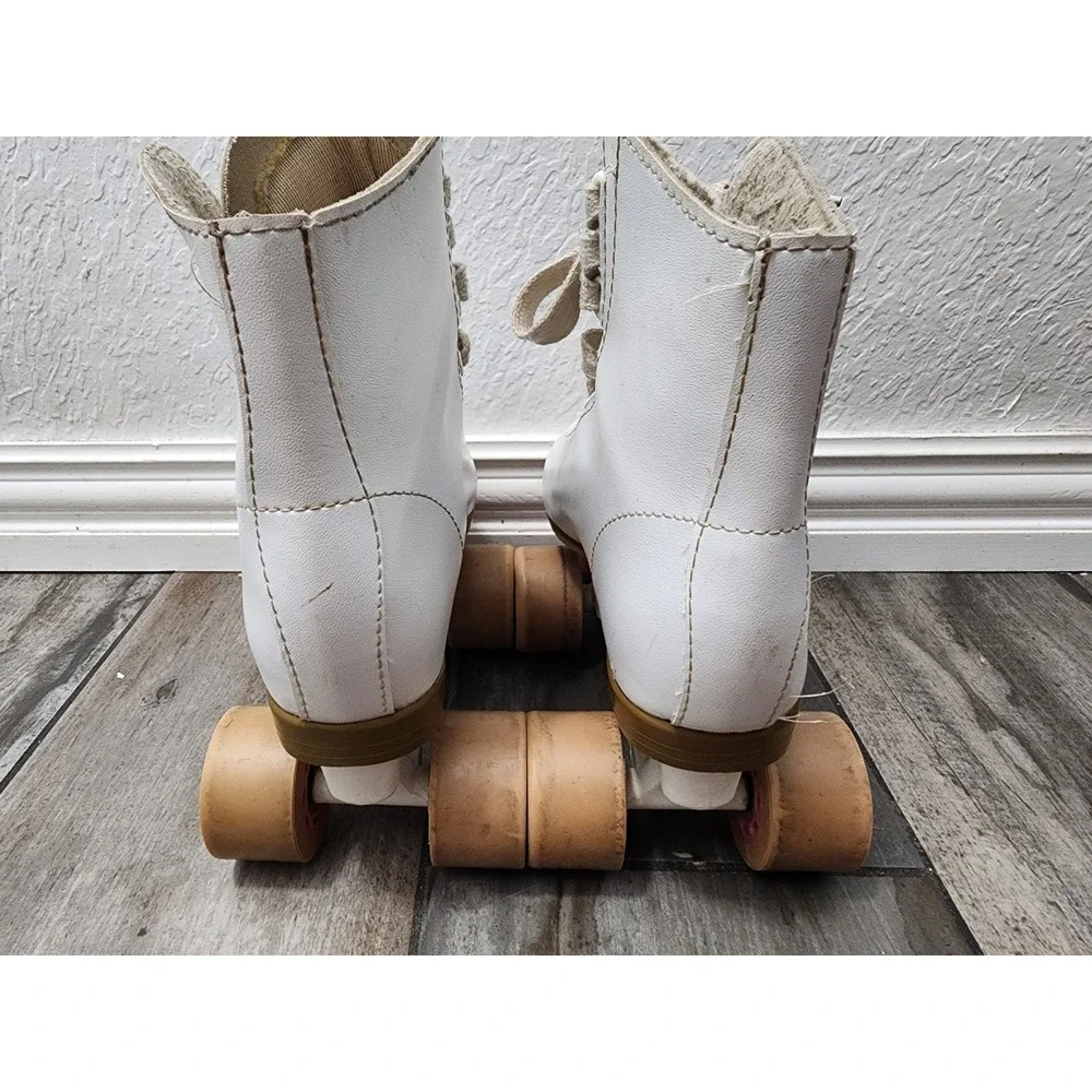 Vintage Chicago Girls Rink Skates White/Pink Size- Junior 3